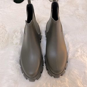 FLASH SALE 🌟 Jeffrey Campbell Olive Rain Boots